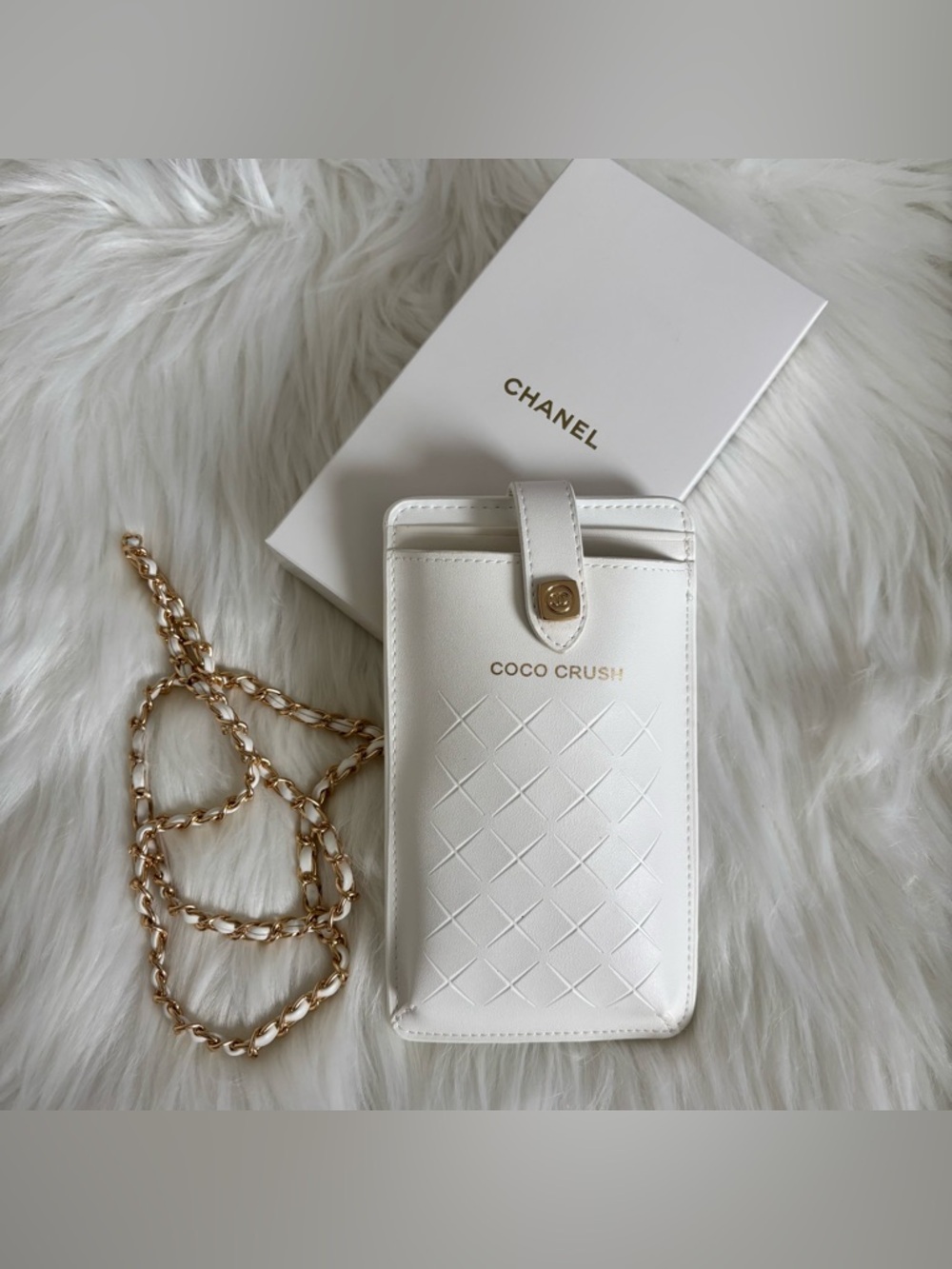 CHANEL GWP CoCo Crush VIP Novelty Smartphone  case card pocket white New in box